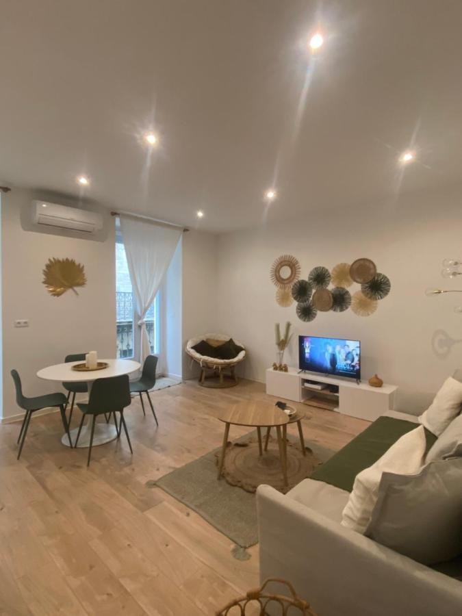 Le Casimir - Superbe T3 En Plein Centre Ville Renove Avec Gout - Wifi Безье Экстерьер фото